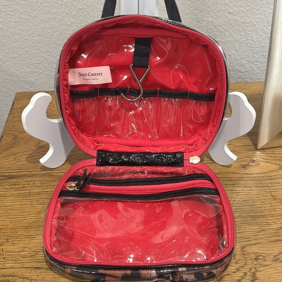 JUICY COUTURE animal Print Makeup Case/ Travel Bag / Toiletries - Picture 7 of 11